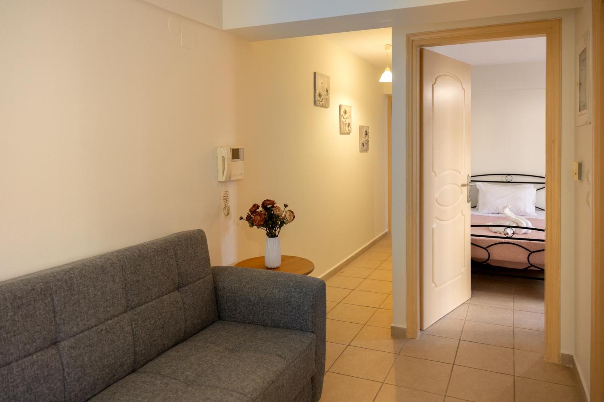 Pavlos Apartments أرغوستولي المظهر الخارجي الصورة
